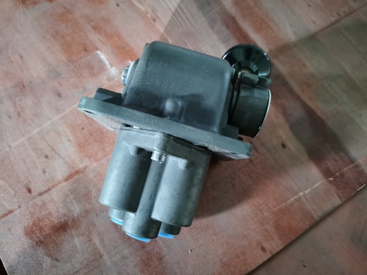 XJ750 Workover Rig Yedek Parça Üç Konumlu Dört Yollu Vana P59335