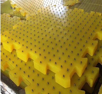 Polyurethane Döner Masa Kayma Karşıtı Mat Çekim Gücü 45Mpa ISO 9001 Borma Tezgâhı Platformu Çevreleri için Uygun