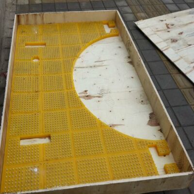 Polyurethane Döner Masa Kayma Karşıtı Mat Çekim Gücü 45Mpa ISO 9001 Borma Tezgâhı Platformu Çevreleri için Uygun