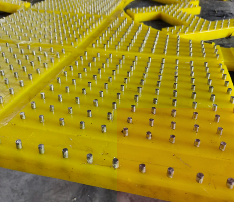 Döner Masa Kayma Karşıtı Çarşaf Asit ve Alkaliye Dirençli Polyurethane 30mm Kalınlığı